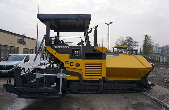 沃尔沃 沥青摊铺机 abg 7820 - 路德机械丨western-road