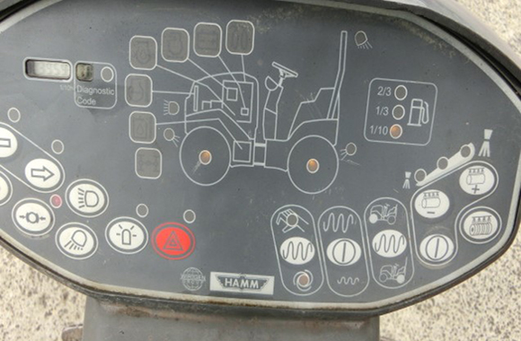 压路机指示灯故障标志图片